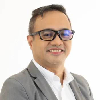Marlon Cruz